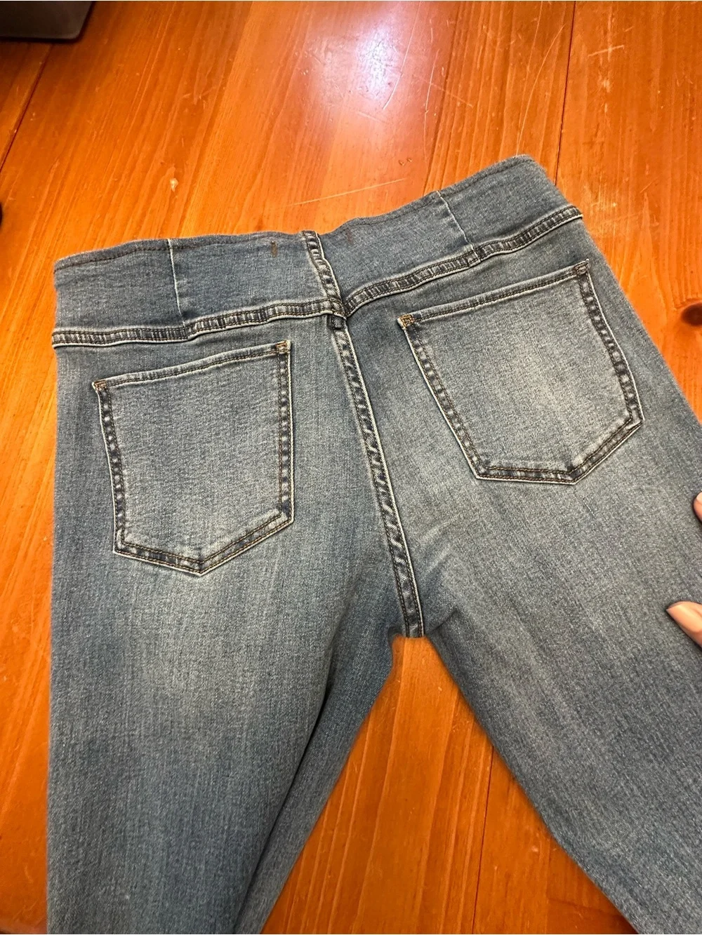 Free People Retro 70s Vibe Flare Jeans pull on knee dart boho